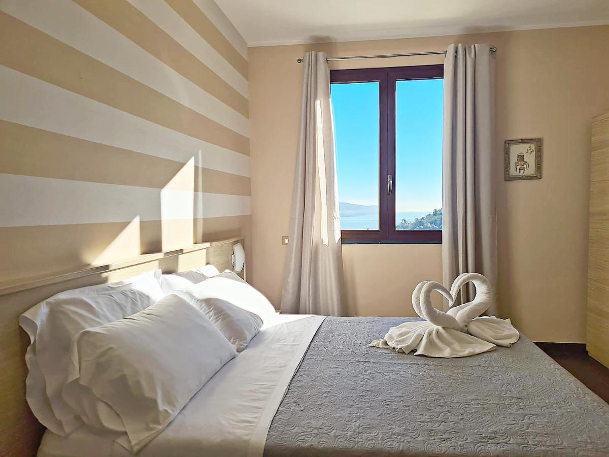 Agriturismo La Pietra 1 E La Pietra 2 Специя Екстериор снимка