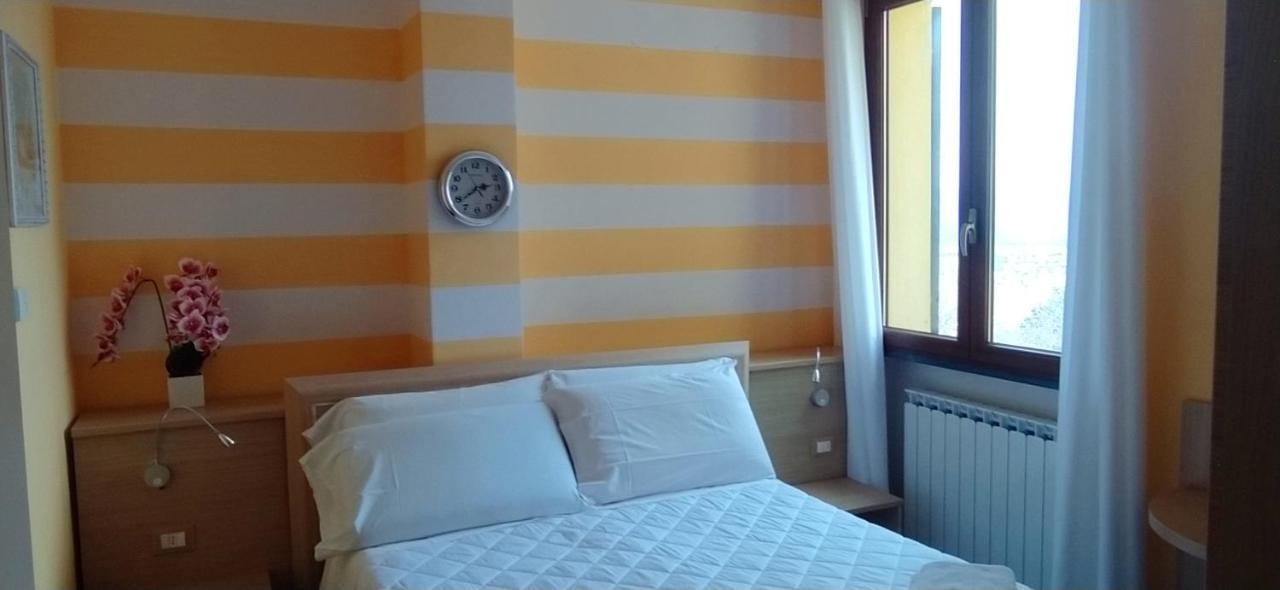 Agriturismo La Pietra 1 E La Pietra 2 Специя Екстериор снимка