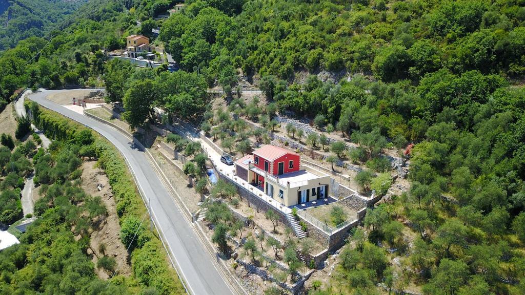 Agriturismo La Pietra 1 E La Pietra 2 Специя Екстериор снимка