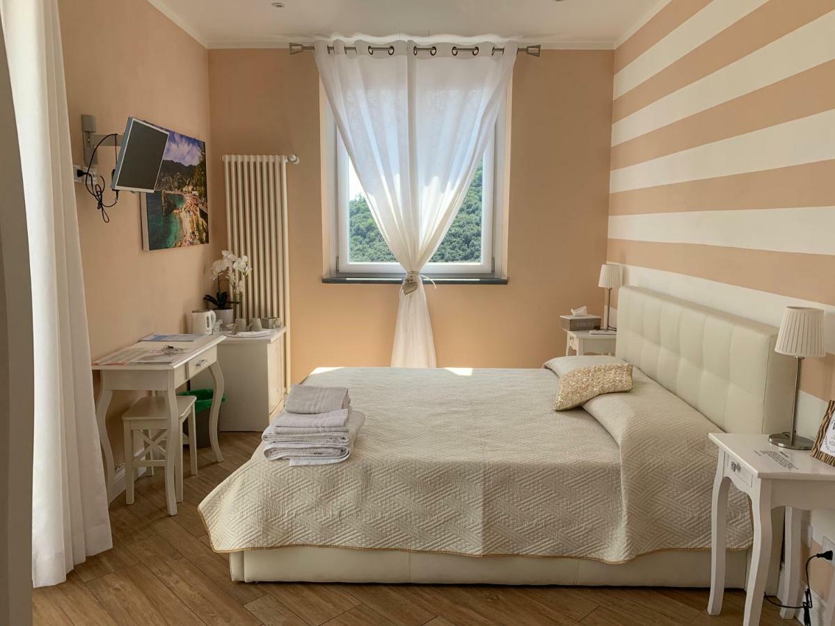 Agriturismo La Pietra 1 E La Pietra 2 Специя Екстериор снимка